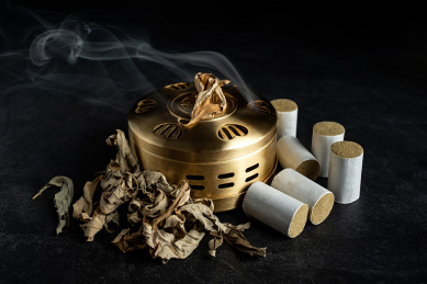 中草药小知识：艾叶的功效及作用介绍